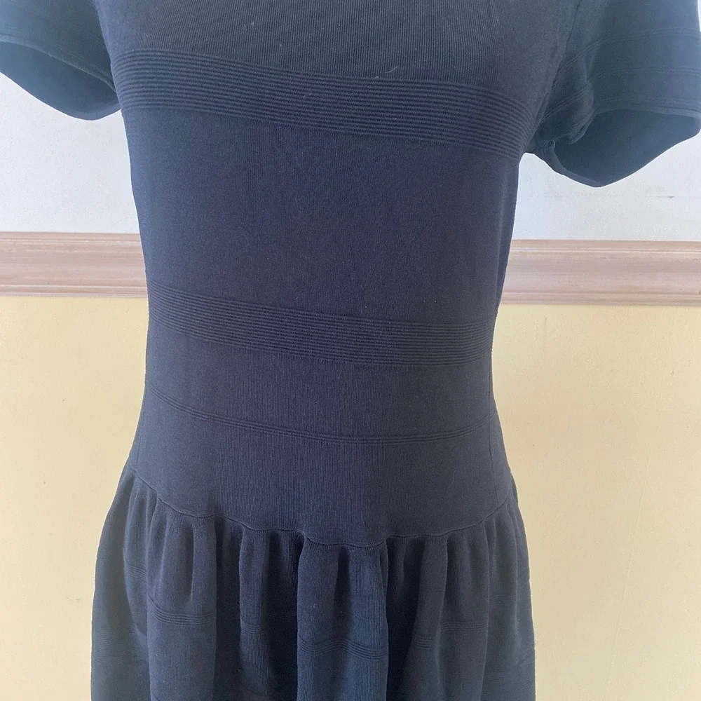 J.McLaughlin Black Knit Fit Flare‎ Dress Short Sleeve Knee Length Size M